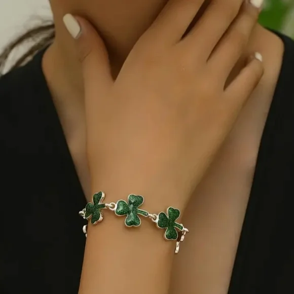 Shamrock Bracelet 7.09" - Picture 2 of 3